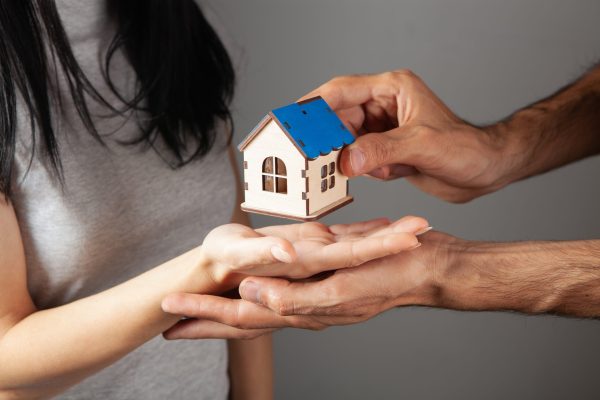 A,Couple,Holding,A,House
