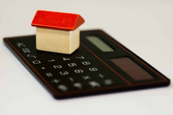 Calculator,With,A,Small,House,For,Mortgages